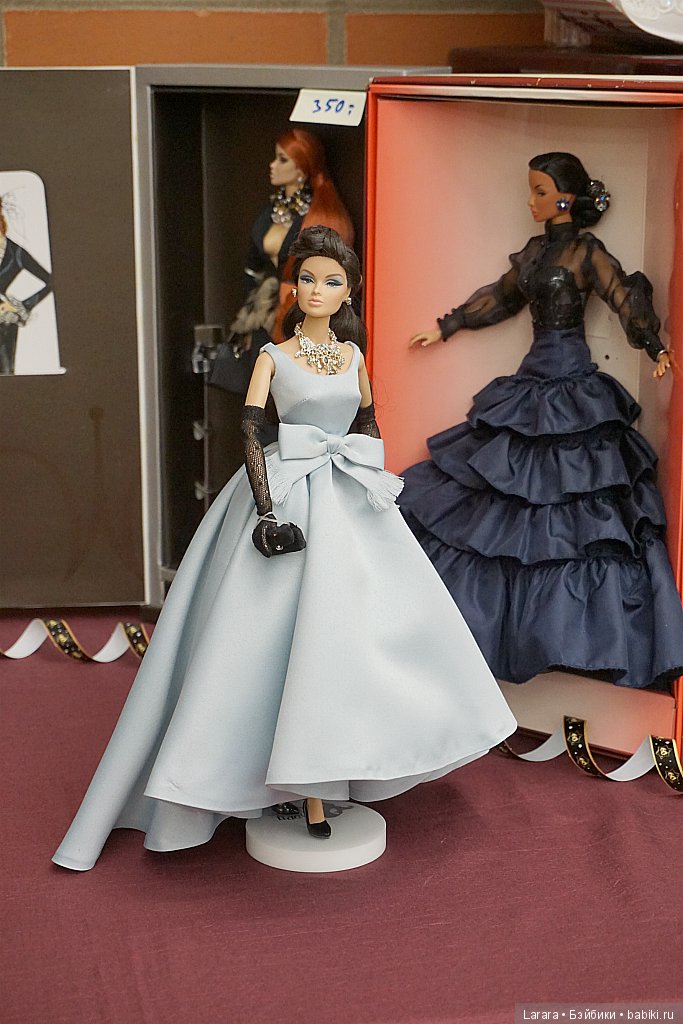 Кукольная конвенция в Гамбурге, посвященная 60-летию Barbie