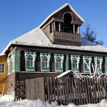 Ожившая сказка в миниатюре: деревенский домик Алексея Кроваткина