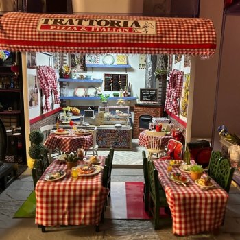 Аромат Италии в масштабе 1:12: Траттория мечты от Rain Frimley
