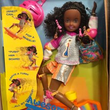 Дженет на скейте/ Janet awesome skateboard