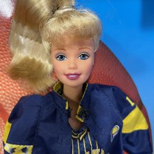 Шарнирная Барби Баскетболистка / NBA Indiana Pacers Barbie