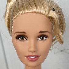 Alfred Hithcock'S The Birds Barbie Alfred Hithcock'S The Birds Barbie