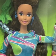 Легендарная брюнетка с супердлинными волосами / Totally Hair Barbie Легендарная брюнетка с супердлинными волосами / Totally Hair Barbie