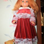 Красивое,нарядное платье для кукол ростом 60-65 см.