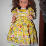 Очень красивое, нарядное, платье для кукол ростом 60-65 см.