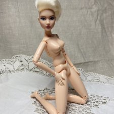 Тело Обитсу 28 + Голова Барби Андры