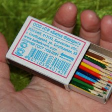 В коробке с карандашами...