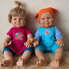 Мои двойняшки - Ванюша и Манюня