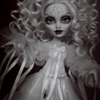 Повторила образ Леди Гаги