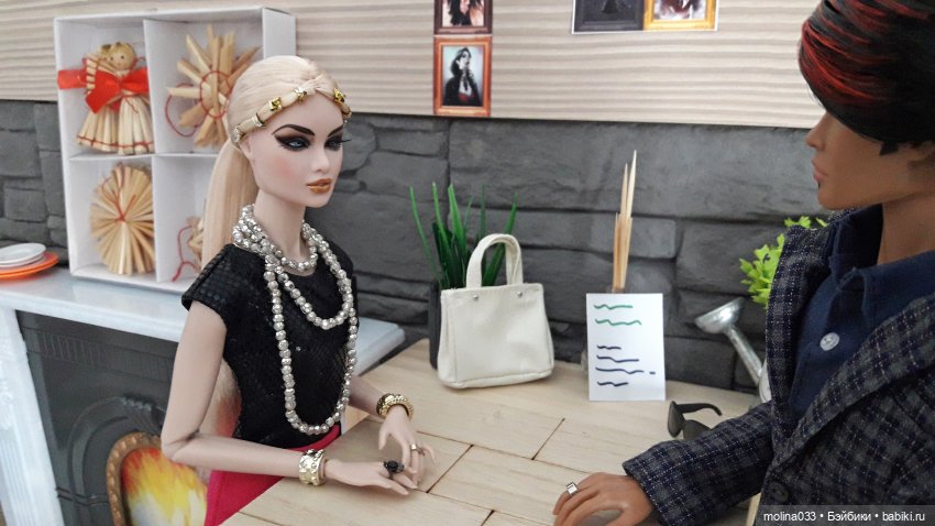 Вампирская сага-4, серия 8. Разговор в кафе | Бэйбики Вампирская сага-4, серия 8. Разговор в кафе (фото 6)