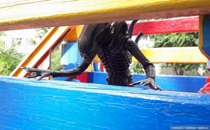 Свой среди чужих | Бэйбики Свой среди чужих — Коллекционные экшн