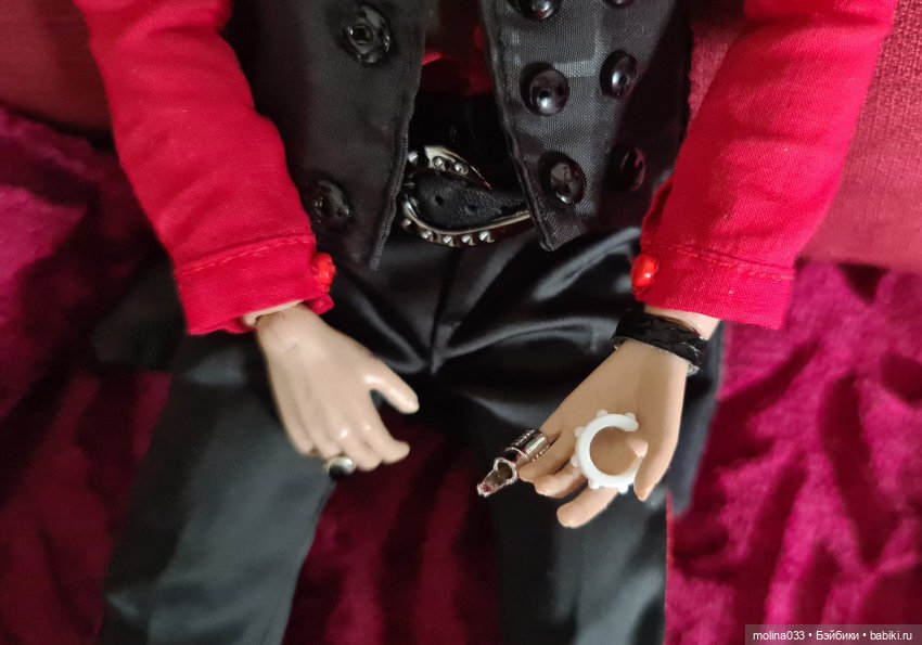 Вампирская сага-4, серия 38. Пособники (фото 10)