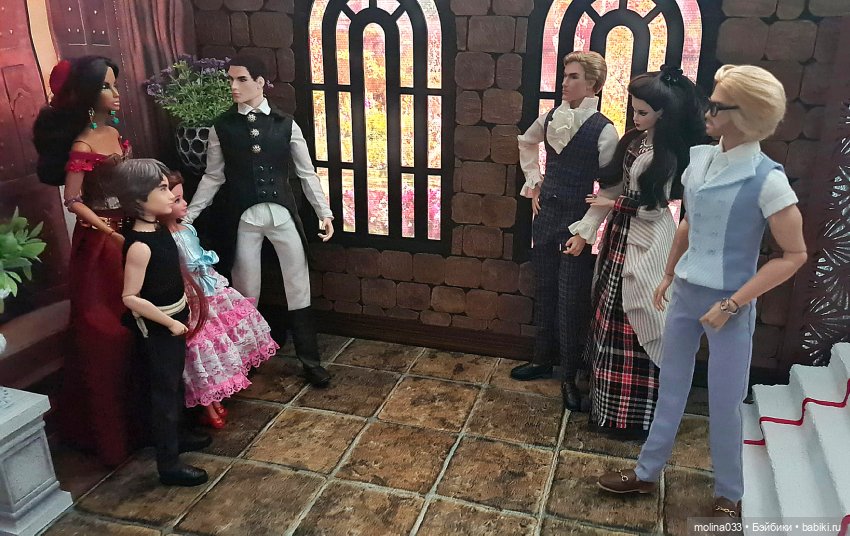 Стройка стен с окнами — Румбоксы и кукольные интерьеры: фото