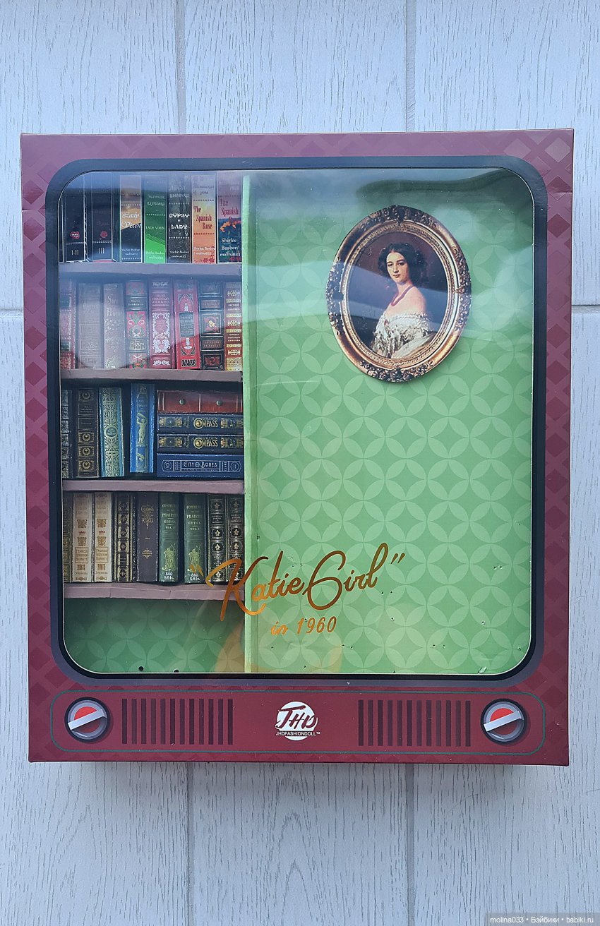 Полочки в кукольных коробках