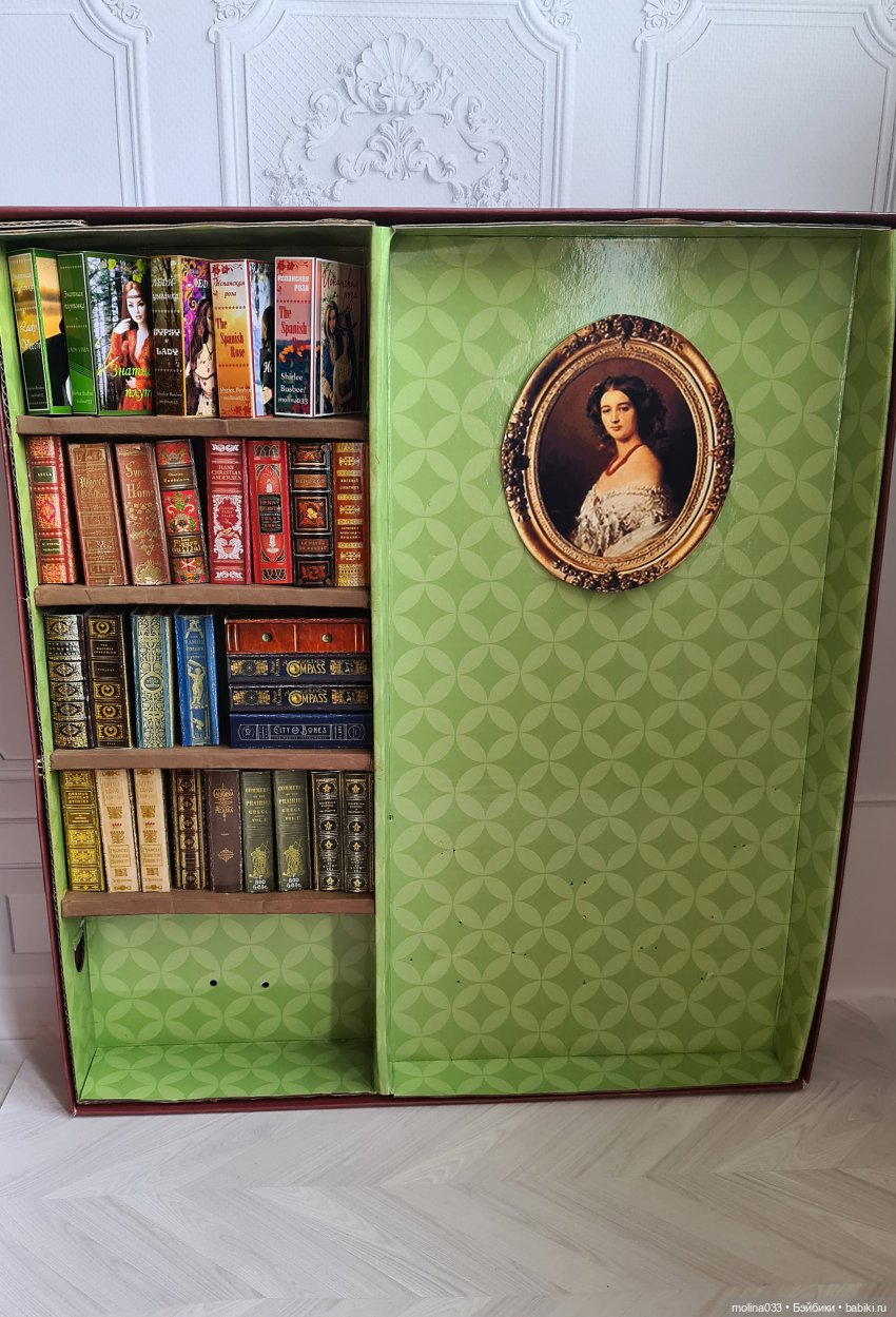 Полочки в кукольных коробках