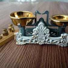 Весы миниатюрные рабочие металлические, Германия Весы миниатюрные рабочие металлические, Германия