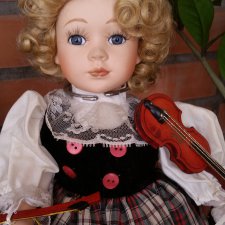 Фарфоровая кукла - Маленькая скрипачка ! купить в Шопике | Красноярск ...