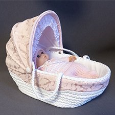 Кобылке брод, курице потоп Непривычно огромная люлька для пупсика