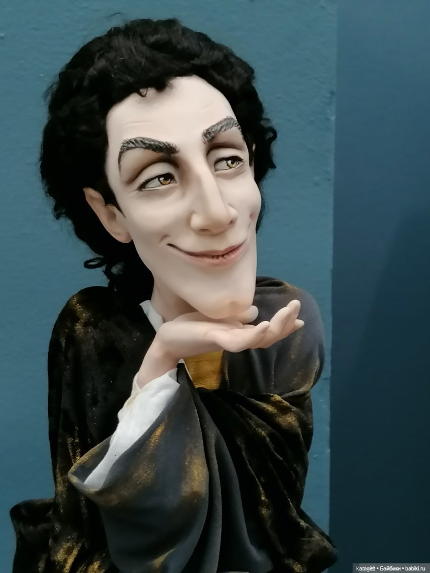 Обзор-шутка о выставке в Гостином дворе 2021 г