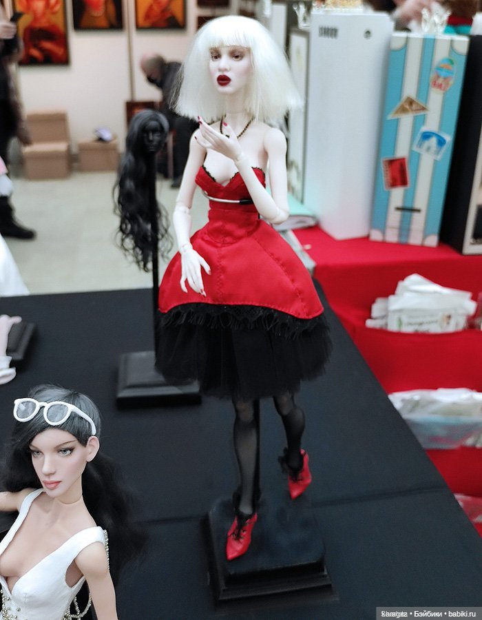 Обзор-шутка о выставке в Гостином дворе 2021 г