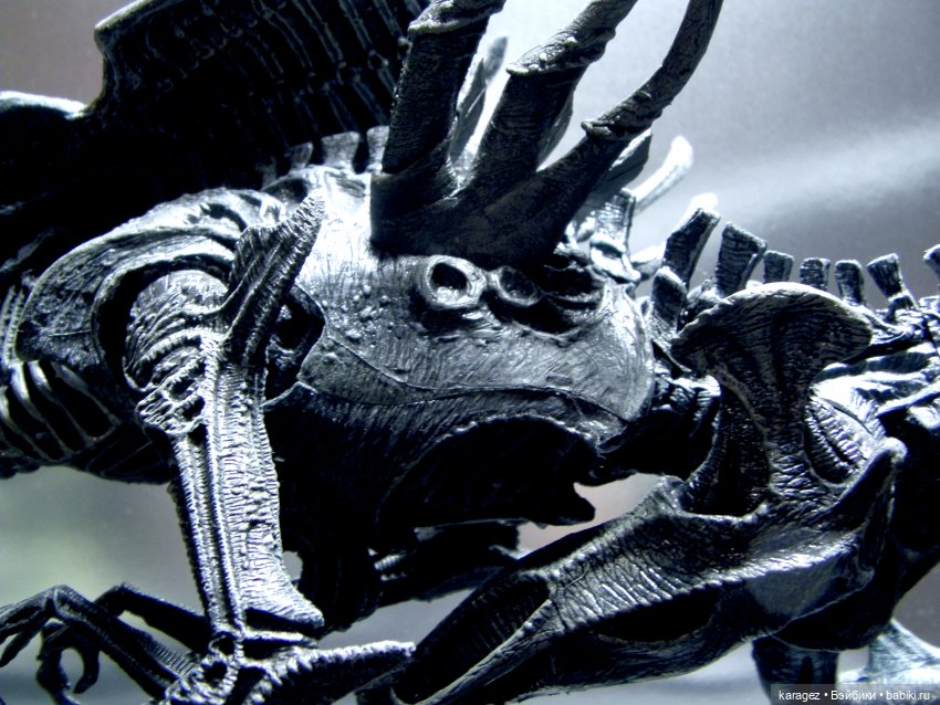 Коллекционная фигурка королевы монстров из фильма ALIENS (фото 3)