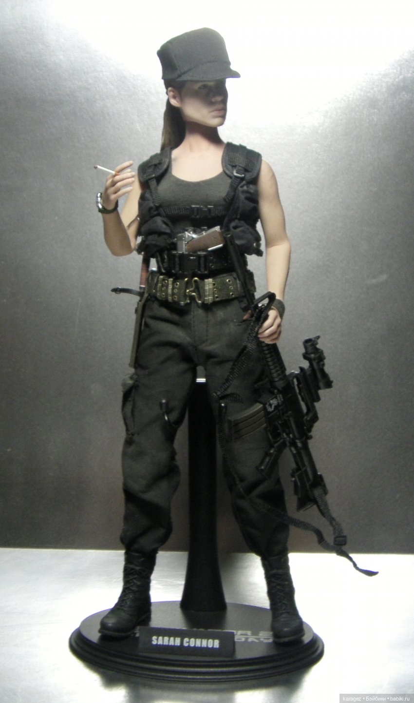 Коллекционная фигурка Сары Коннор из фильма Терминатор 2 (фото 7)