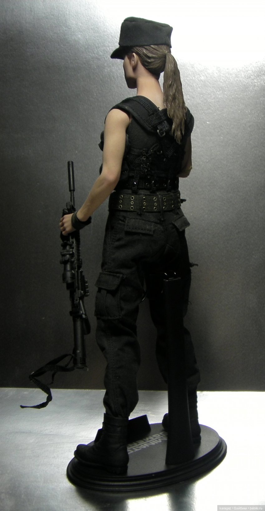 Коллекционная фигурка Сары Коннор из фильма Терминатор 2 (фото 10)