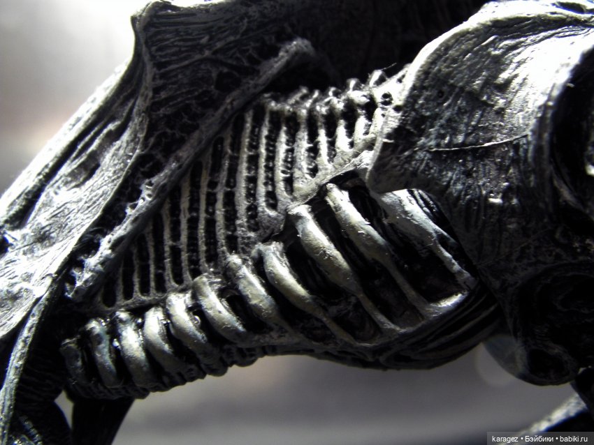 Коллекционная фигурка королевы монстров из фильма ALIENS
