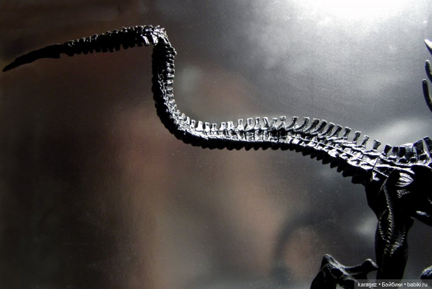 Коллекционная фигурка королевы монстров из фильма ALIENS