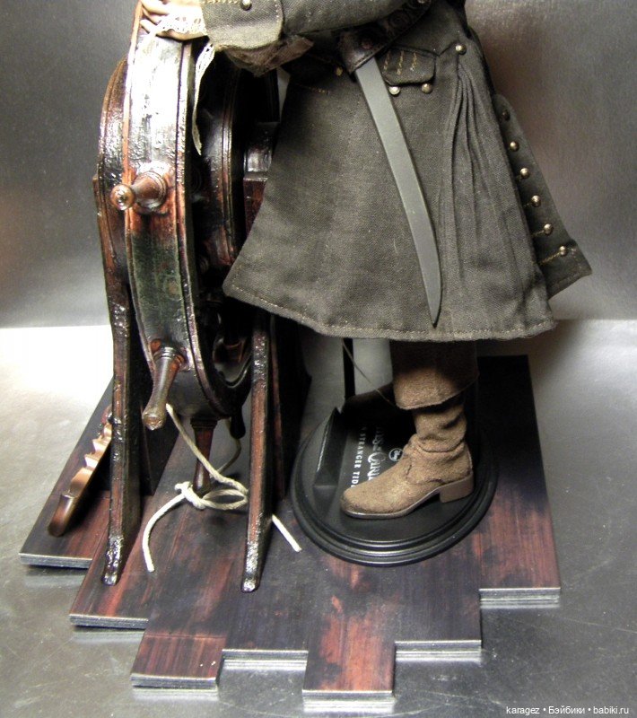 Еще один экспонат из моей коллекции. Пират Джек Воробей. Hot Toys