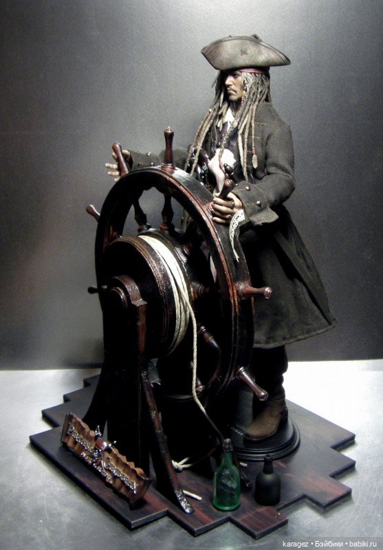 Еще один экспонат из моей коллекции. Пират Джек Воробей. Hot Toys