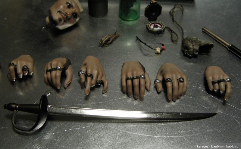 Еще один экспонат из моей коллекции. Пират Джек Воробей. Hot Toys