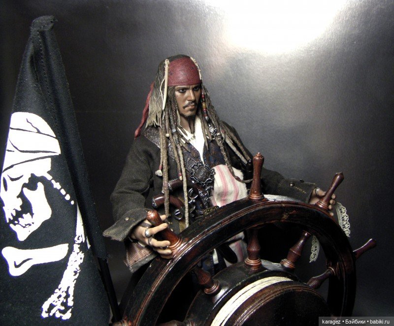 Еще один экспонат из моей коллекции. Пират Джек Воробей. Hot Toys