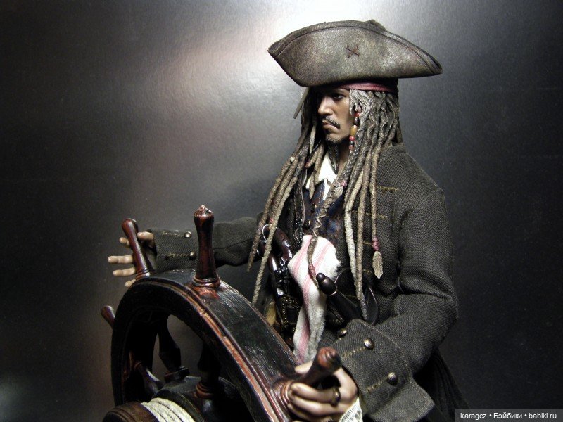 Еще один экспонат из моей коллекции. Пират Джек Воробей. Hot Toys