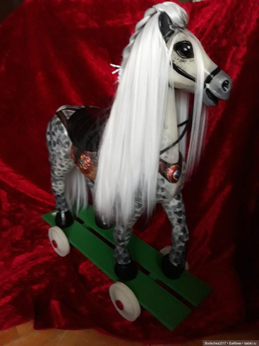 Принц потерял коня и с тех пор грустит (фото 3)