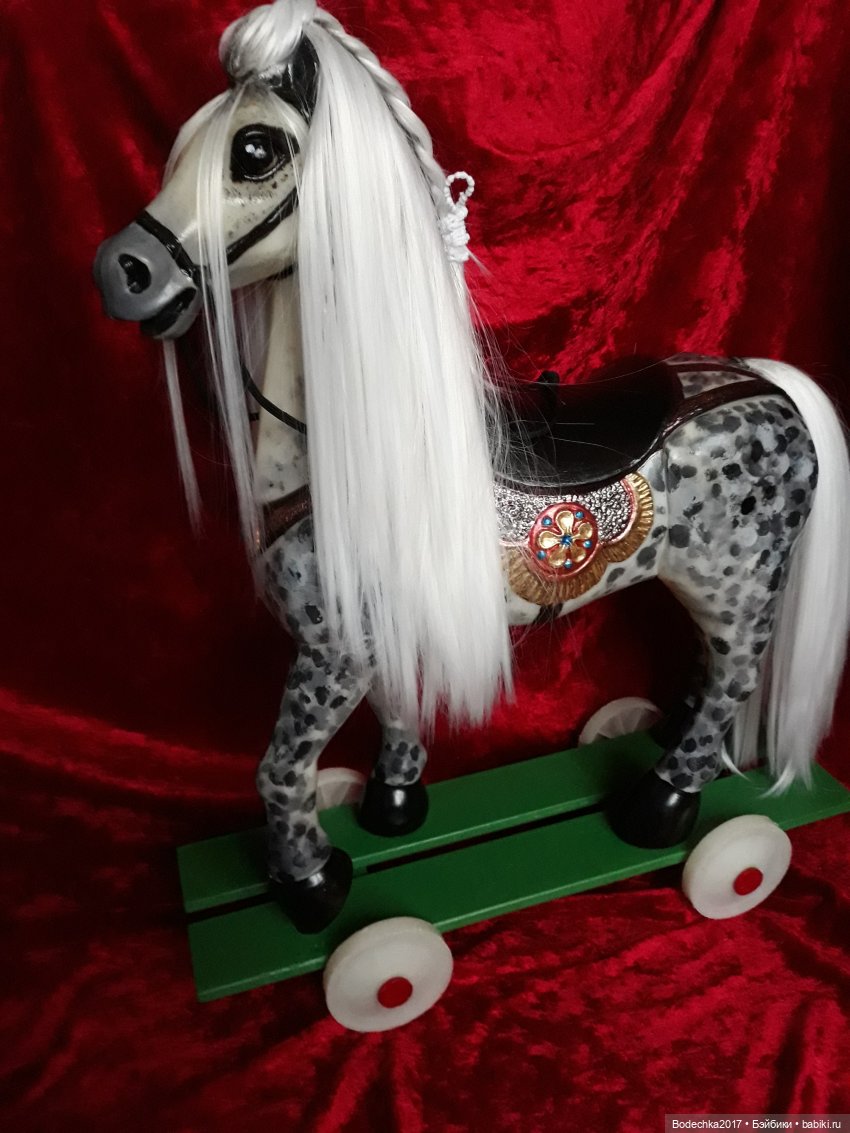 Принц потерял коня и с тех пор грустит (фото 2)