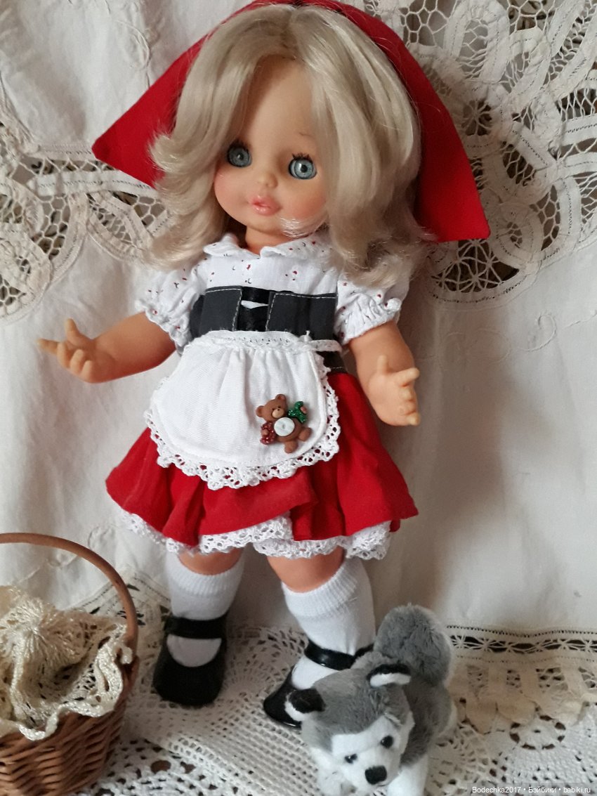 Маленькая красная шапочка со своим маленьким волком (фото 9)