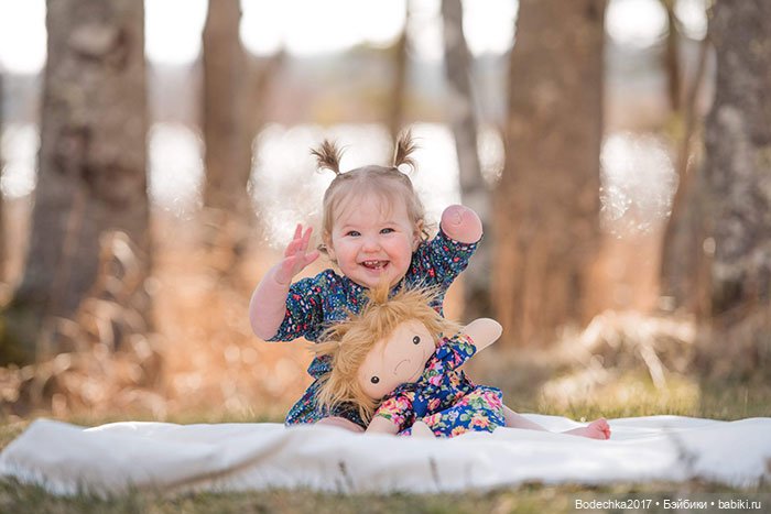 Женщина шьет особенные куклы для детей-инвалидов (фото 5)