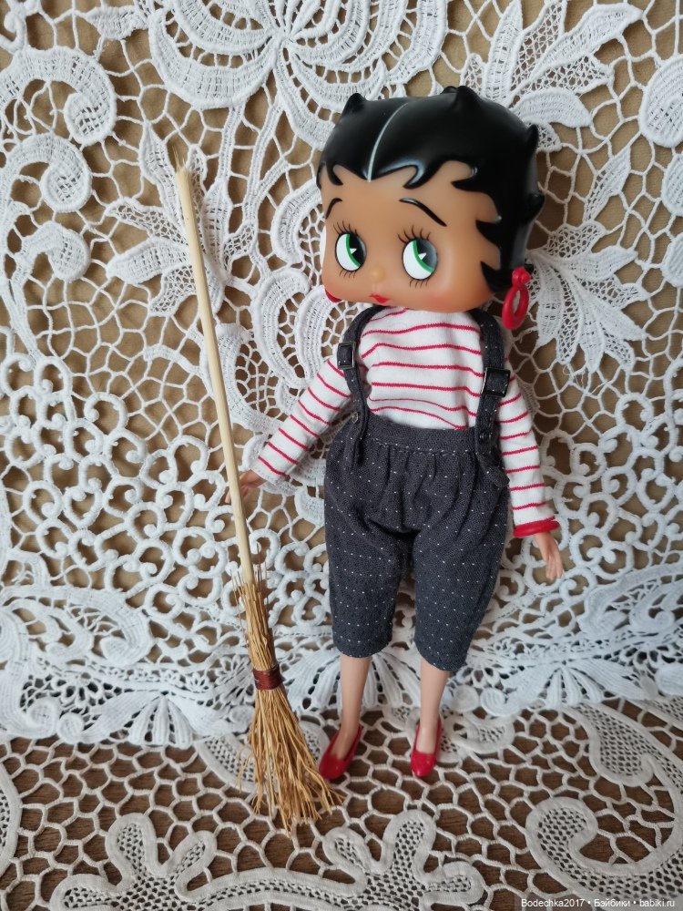 Сегодня День выметания скверных мыслей и День и Всенародный день ликвидации последствий 8 Марта (фото 3)