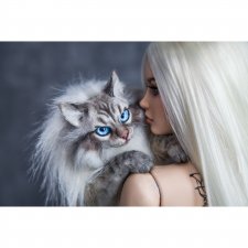 Диана и кот :D