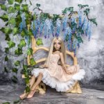 Лавочка с глицинией для 1/4 МСД кукол
