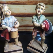 Пара деревянных статуэток Концерт. Anri?