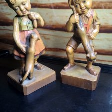 Пара деревянных статуэток Дети И Кошка. Toriart?