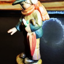 Деревянная статуэтка отAnri. Мальчик с зонтом. Ferrandiz.