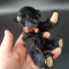 Мишка от Barbara McConnell. 14 см. Мохер 100%