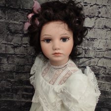 Мара от Janet Ness. Фарфор. 60 см. Мара от Janet Ness. Фарфор. 60 см.