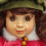 Деревянная шарнирная кукла Виктория от Anri и Sarah Kay.