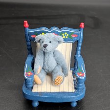 Мишка Серо-голубой от Little Gem Teddy Bear. 6 см. 1994 год Мишка Серо-голубой от Little Gem Teddy Bear. 6 см. 1994 год