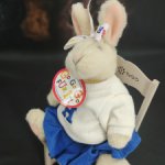 Кролик Hoppy Vanderhare,друг мишек Muffy. Чирлидер.