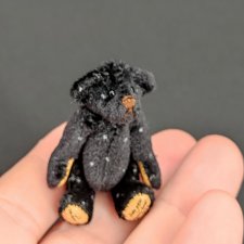 Мишка чёрный в крапинку #2 от Chu-Ming Wu. 4,5 см 1995 год